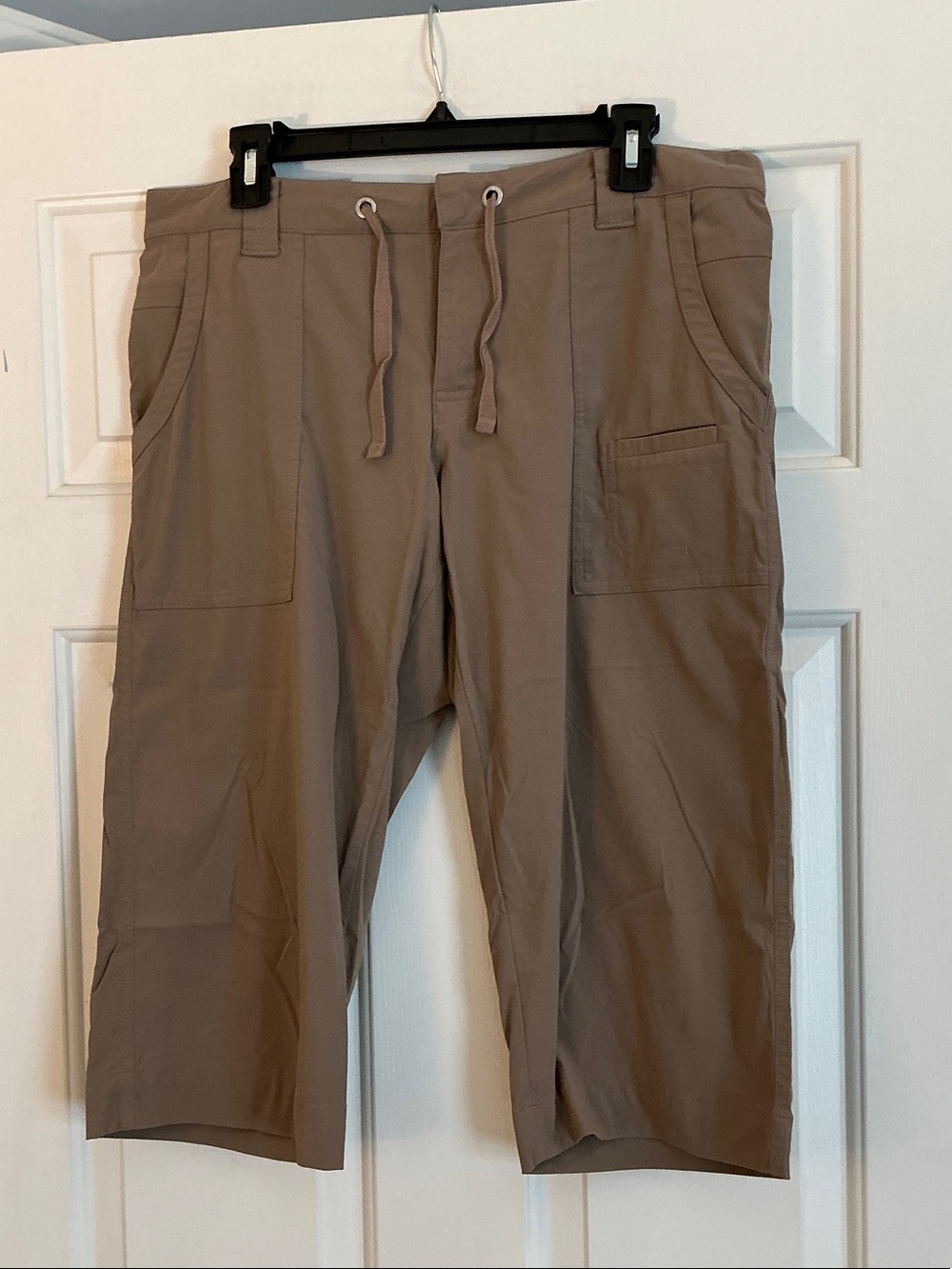 Lucy Women's Drawstring Capris - Taupe Brown size Medium